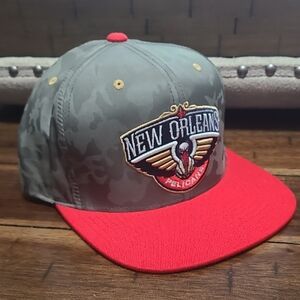Mitchell & Ness Green Camo New Orleans Pelicans Snapback